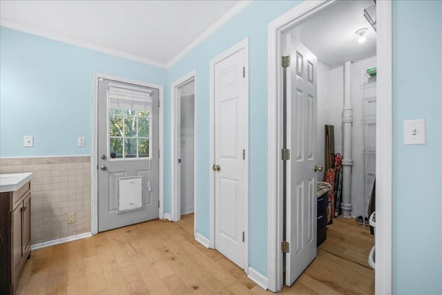 555 Barkley Street, Elloree, SC 29047