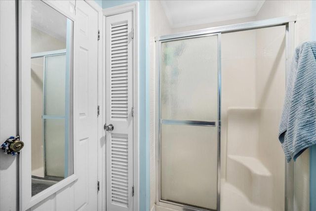 555 Barkley Street, Elloree, SC 29047