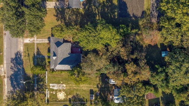 555 Barkley Street, Elloree, SC 29047