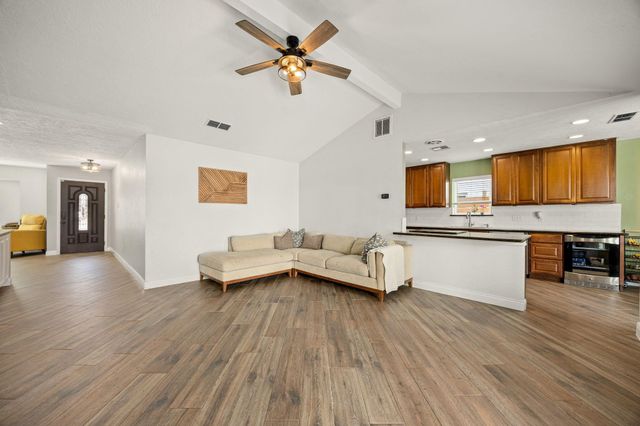 5934 Willowbend Boulevard, Houston, TX 77096