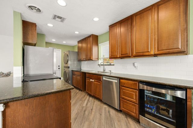 5934 Willowbend Boulevard, Houston, TX 77096