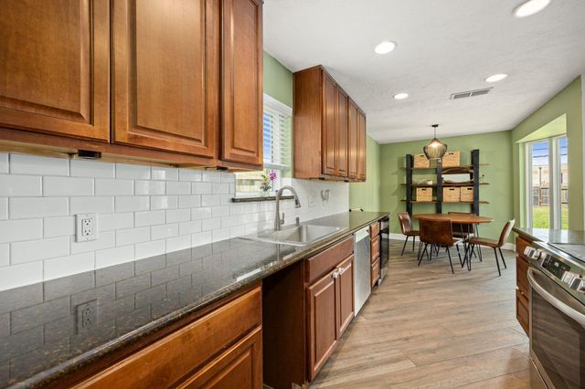 5934 Willowbend Boulevard, Houston, TX 77096