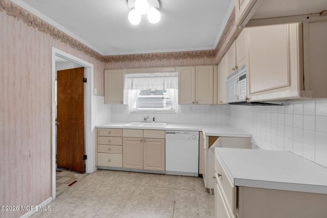 797 Jamaica Boulevard, Toms River, NJ 08757
