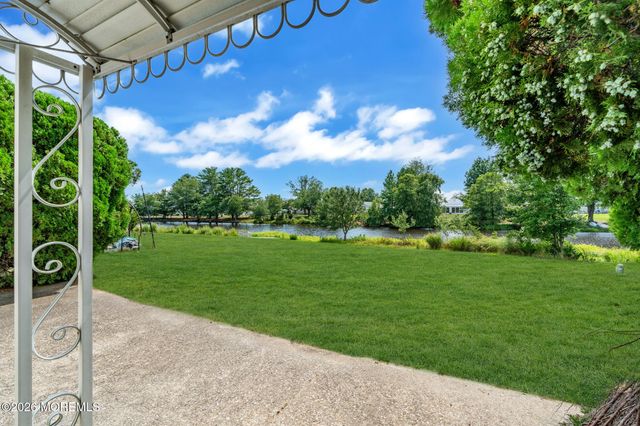 797 Jamaica Boulevard, Toms River, NJ 08757