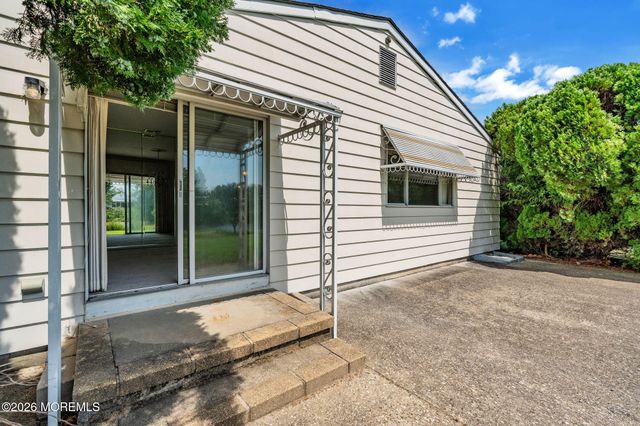 797 Jamaica Boulevard, Toms River, NJ 08757