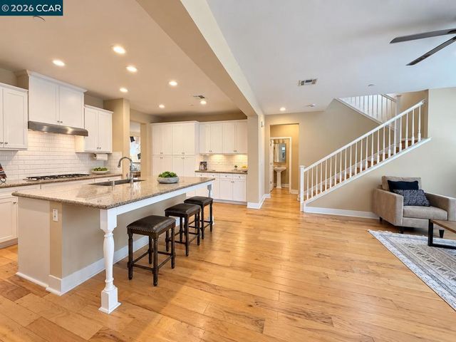 1096 Gardenia Loop, Hercules, CA 94547
