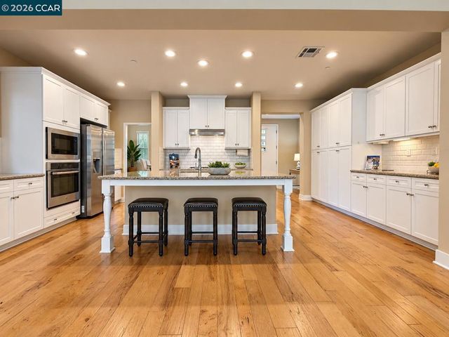 1096 Gardenia Loop, Hercules, CA 94547