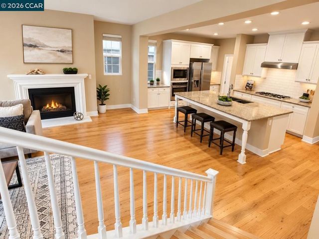 1096 Gardenia Loop, Hercules, CA 94547