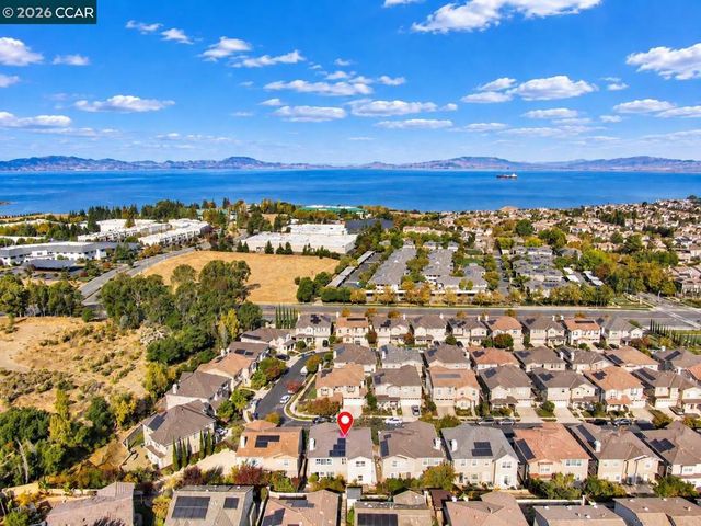 1096 Gardenia Loop, Hercules, CA 94547