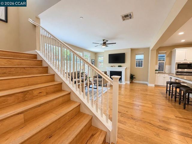 1096 Gardenia Loop, Hercules, CA 94547