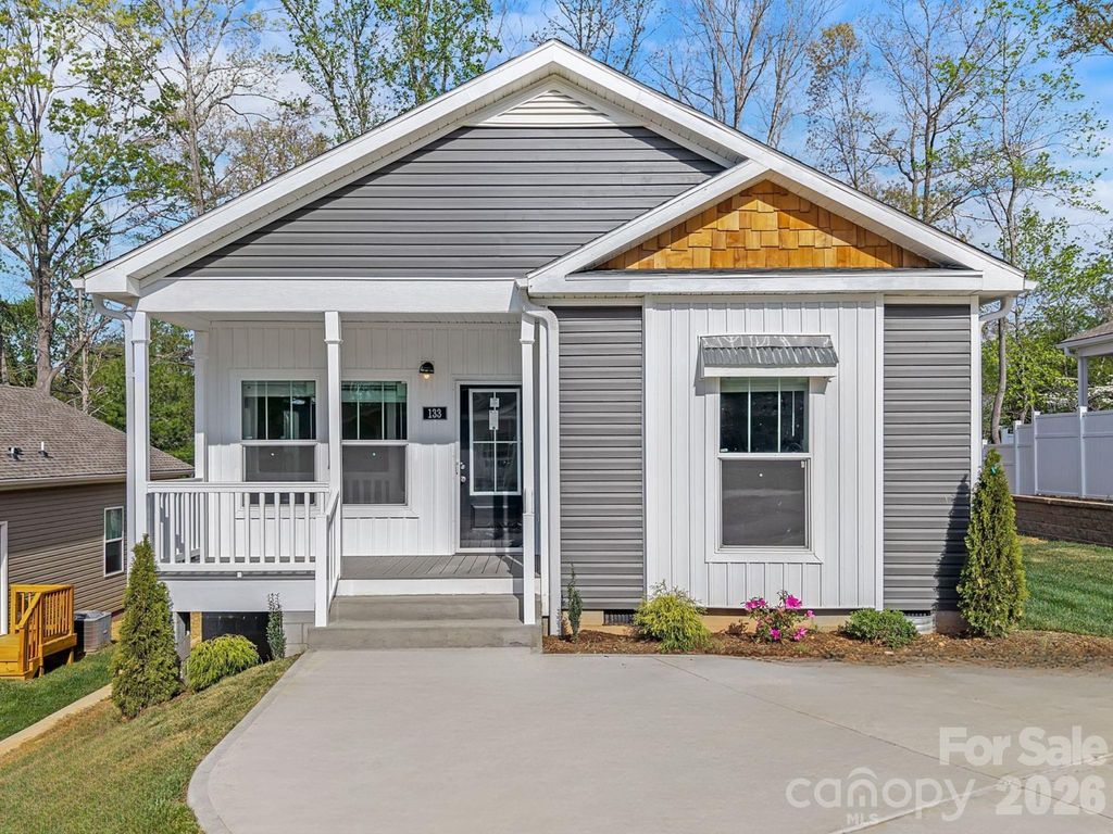 133 Bellamy Road, Asheville, NC 28806