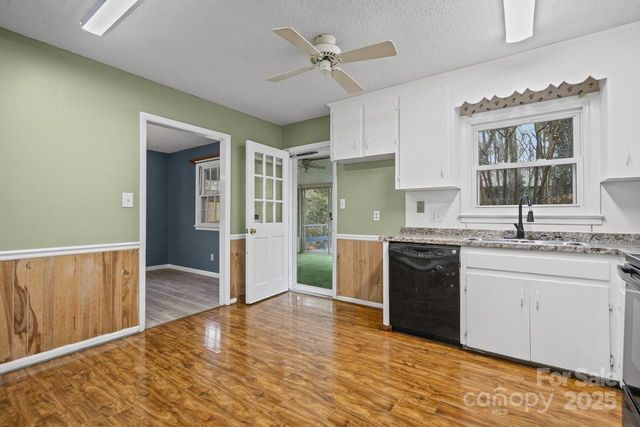 118 Brookmeade Drive, Statesville, NC 28625