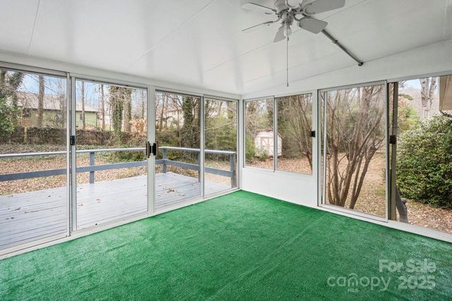 118 Brookmeade Drive, Statesville, NC 28625