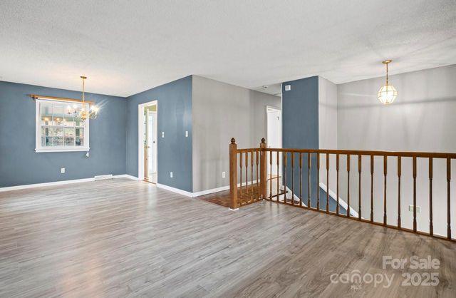 118 Brookmeade Drive, Statesville, NC 28625