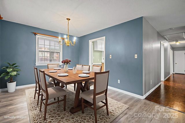 118 Brookmeade Drive, Statesville, NC 28625