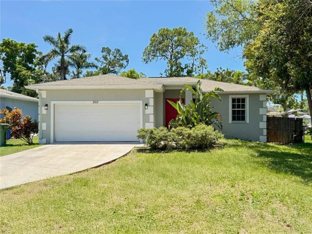 2017 17TH AVENUE W, Bradenton, FL 34205