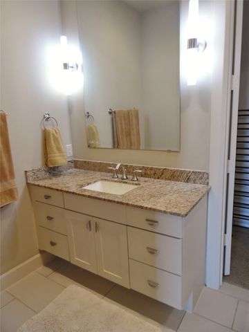 2800 Sandage Avenue 303, Fort Worth, TX 76109