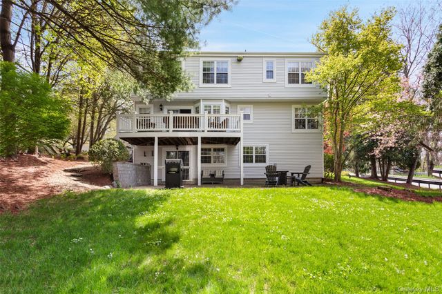 300 Rockwood Court, Yorktown Heights, NY 10598
