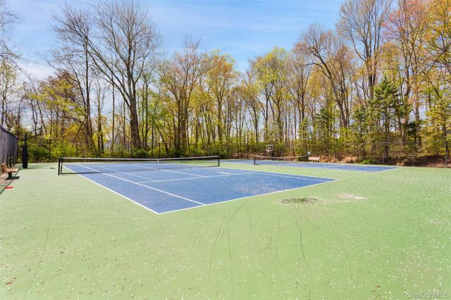 300 Rockwood Court, Yorktown Heights, NY 10598