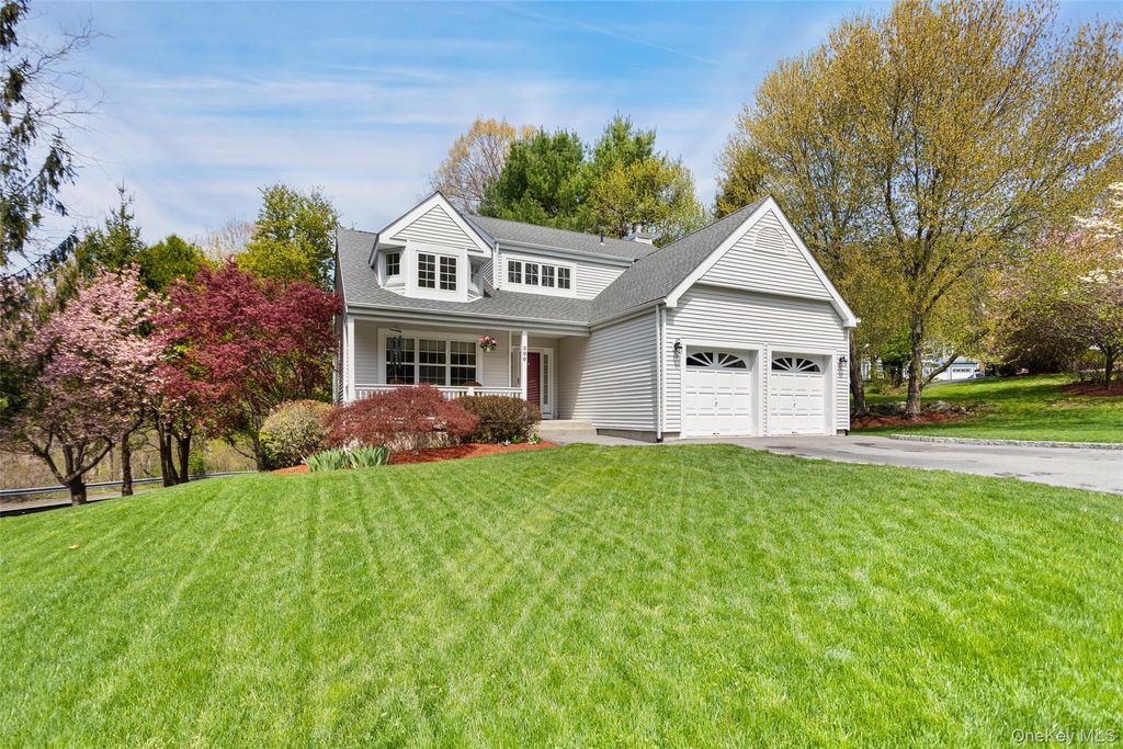 300 Rockwood Court, Yorktown Heights, NY 10598