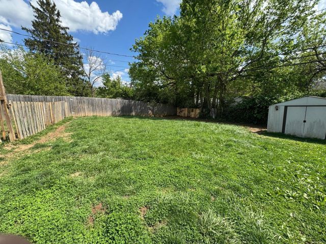 5285 Zimmer Drive, Columbus, OH 43232