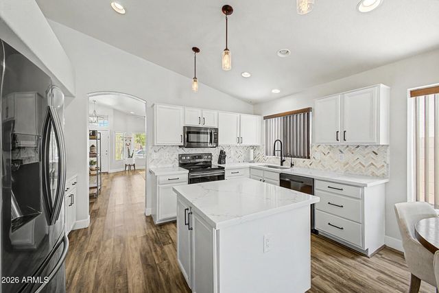 4327 E Tether Trail, Phoenix, AZ 85050