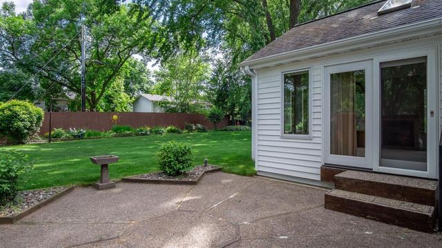 1811 Grandview Drive, Eau Claire, WI 54703