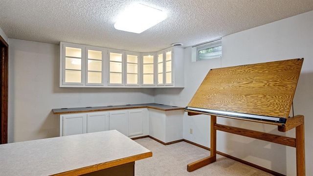 1811 Grandview Drive, Eau Claire, WI 54703