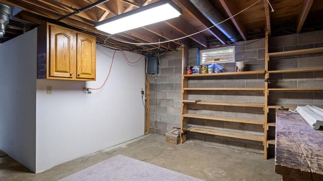 1811 Grandview Drive, Eau Claire, WI 54703