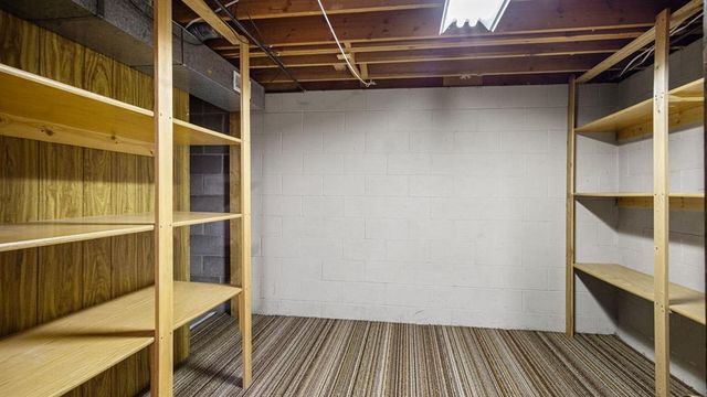 1811 Grandview Drive, Eau Claire, WI 54703