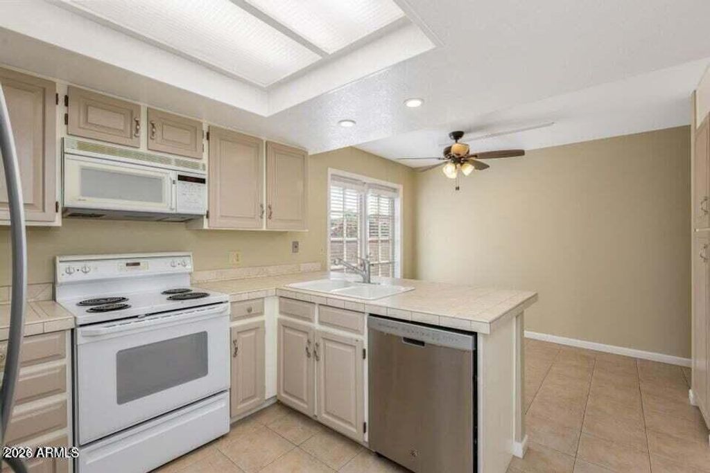 7230 E ARLINGTON Road, Scottsdale, AZ 85250 — photo 5