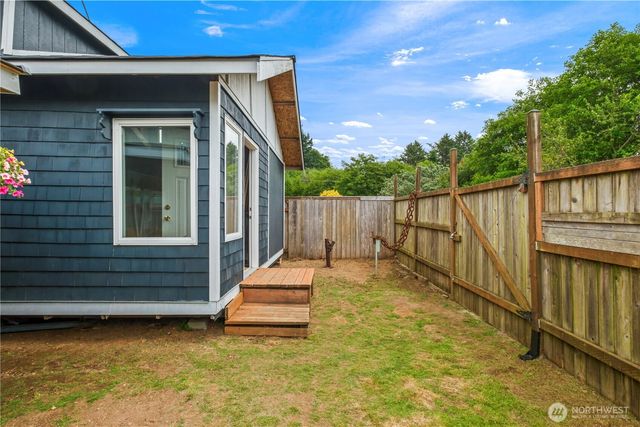 4 Memory Lane, Ocean Shores, WA 98569