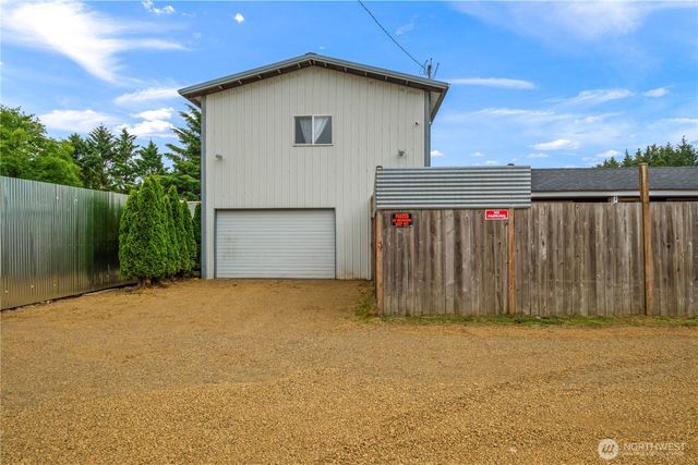 4 Memory Lane, Ocean Shores, WA 98569