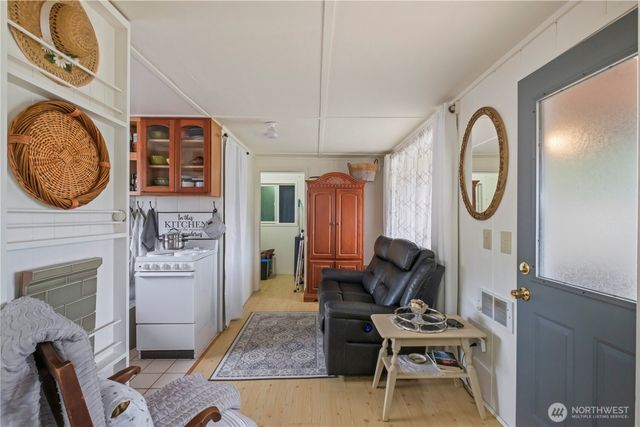 4 Memory Lane, Ocean Shores, WA 98569