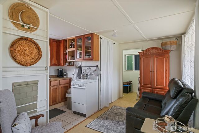 4 Memory Lane, Ocean Shores, WA 98569