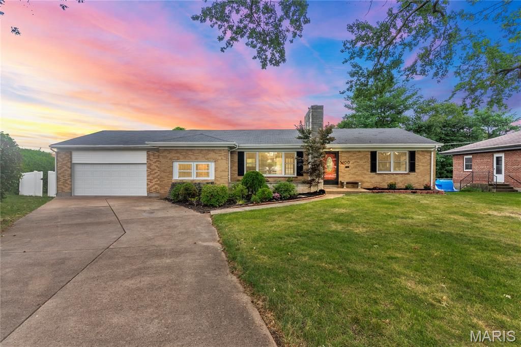 5100 Kingwood Drive, St Louis, MO 63123
