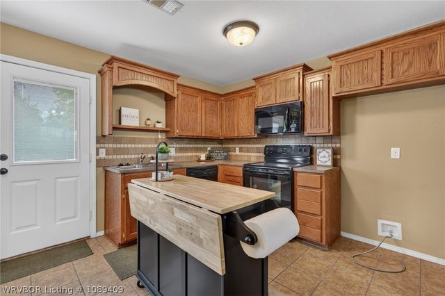 1724 Riley Circle, Alma, AR 72921