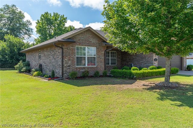1724 Riley Circle, Alma, AR 72921