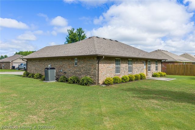 1724 Riley Circle, Alma, AR 72921