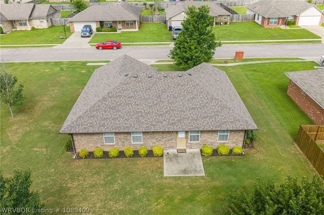 1724 Riley Circle, Alma, AR 72921