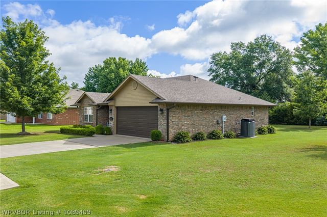 1724 Riley Circle, Alma, AR 72921