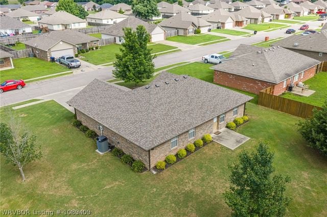 1724 Riley Circle, Alma, AR 72921