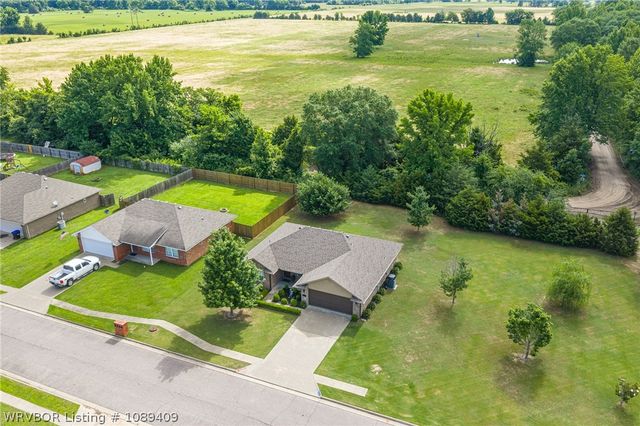 1724 Riley Circle, Alma, AR 72921