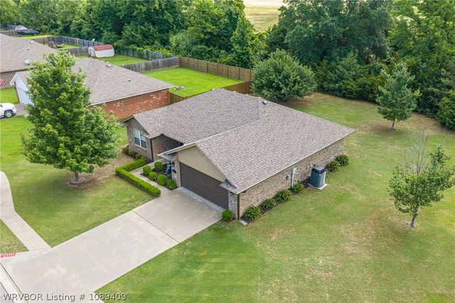 1724 Riley Circle, Alma, AR 72921