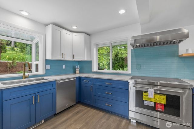 19810 Soundview Drive NW, Stanwood, WA 98292