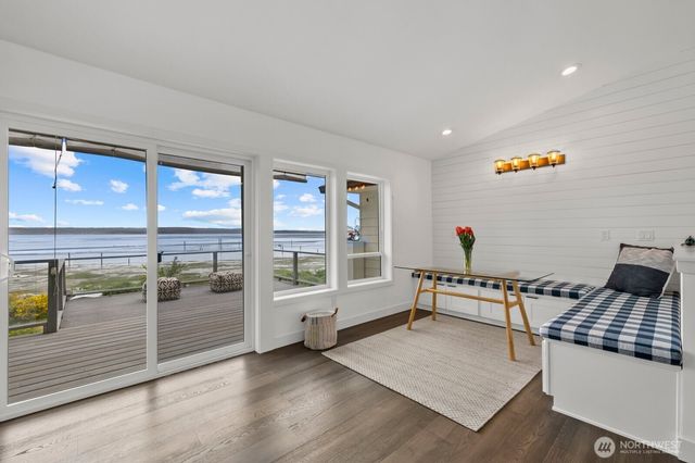 19810 Soundview Drive NW, Stanwood, WA 98292