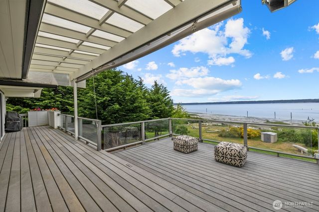 19810 Soundview Drive NW, Stanwood, WA 98292