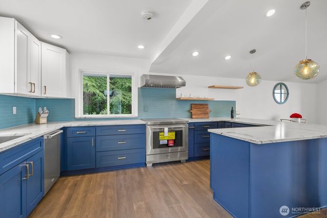 19810 Soundview Drive NW, Stanwood, WA 98292