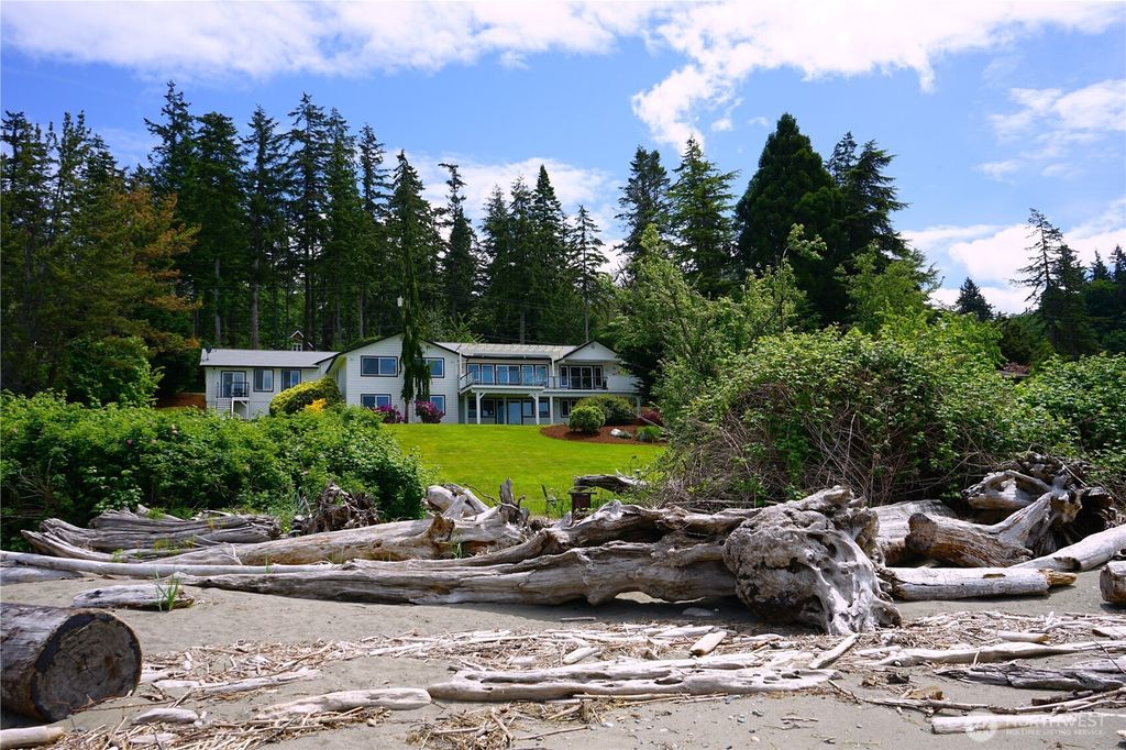 19810 Soundview Drive NW, Stanwood, WA 98292