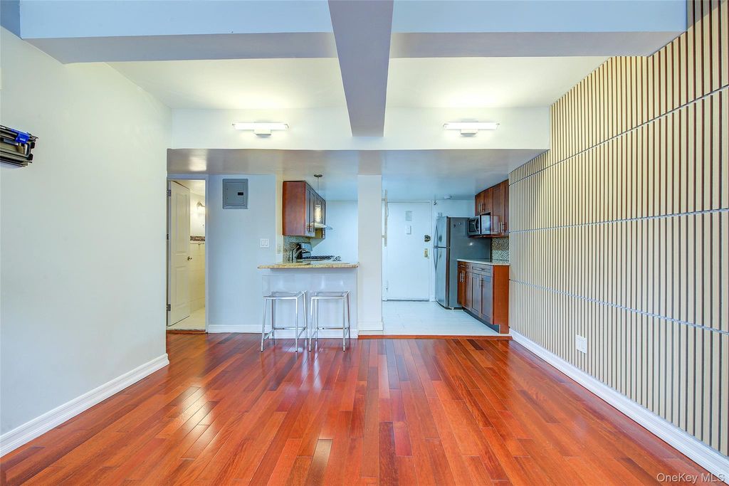 110-20 71 Avenue 110, Forest Hills, NY 11375 — photo 4